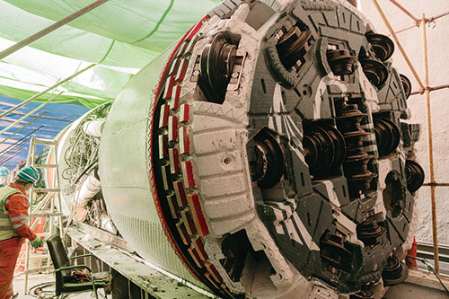  “乌海号”TBM顺利始发