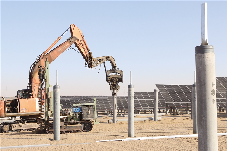 产业聚新力   沙窝变“金窝”