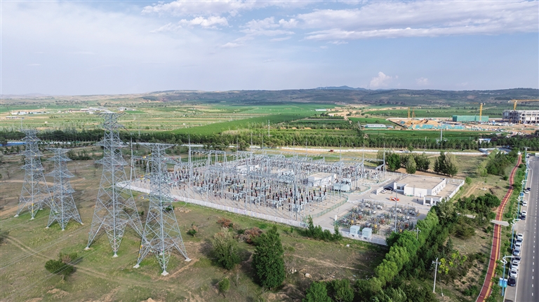 呼供和盛220千伏变电站主变扩建工程投产送电